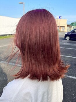 アウラヘアーサロン(aura hair salon)の写真/髪に優しいブリーチで、ナチュラルなデザインカラー☆モチの良さとツヤ感UPでずっとキレイが続きます♪