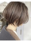 くびれショート/透明感カーキアッシュ