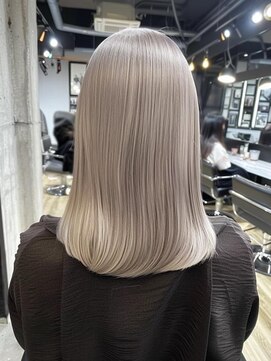 ネハス ナガオカ(nehus.nagaoka) ブリーチ/イメチェン/ホワイトブロンド/外ハネボブ/美髪