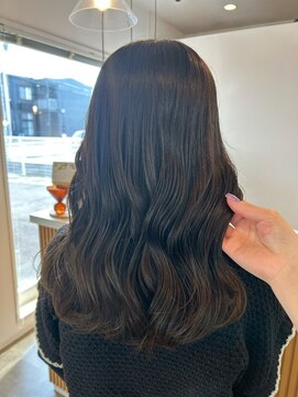 クララジャパン ナベシマ(CLALA JAPAN Nabeshima) ボブ　ミルクティーベージュ　艶髪　髪質改善カラー　ショート