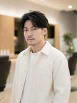 ブリリアント ヘアー ダイヤ(Brilliant Hair Dia) 40代大人のセンターパートニュアンスパーマ