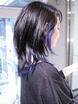 ロリム(RorriM)&nbsp;ウルフカット　インナーカラー 　ネイビーブルー　ダブルカラー