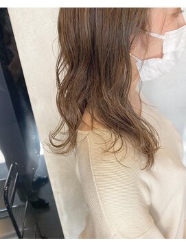 フィオーレ ヘアデザイン(FIORE hair design) オリーブベージュ