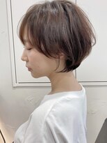 ビュー フクオカ(VIEW FUKUOKA)&nbsp;美髪にオトナかわいいホワイトグレージュネビージュショートボブ