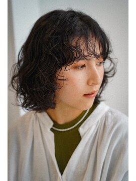 ハク アトリエ(HaKU atelier) カーリーウエット顔まわりレイヤーパーマ