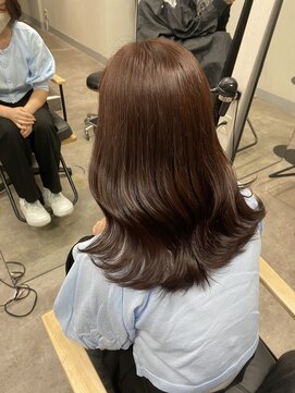 オグジュアリー 表参道(aux.) 《Akari》ピンクブラウン