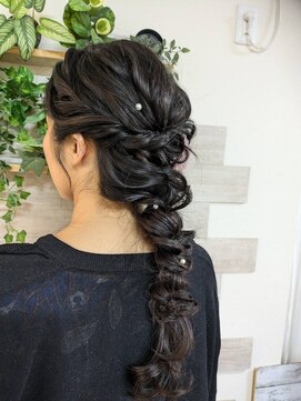 ロカット サロン(Roquat Salon) あみおろし黒髪ロングアレンジ【ヘアセット/立川/浴衣/立川/袴】