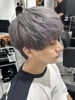 ヒュイル バイ ニアウ(Hwyl by Niau) メンズマッシュパーマナチュラルパーマカラーブリーチ