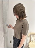YOKE 切りっぱなしボブ結べるボブ外ハネミルクティーベージュ