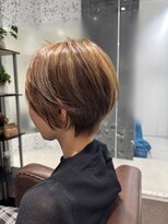 ポノ(Pono) 美シルエット大人ショートボブ白髪ぼかしハイライト白髪染め