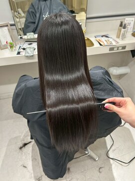 スラッシュ(SLASH) 髪質改善／オーガニックカラー／艶髪