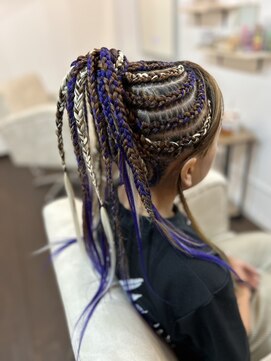 ダイアナ(DIANA) 全頭コーンロウ＆ブレイズ