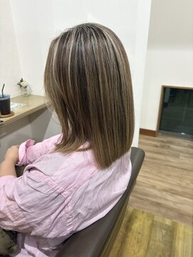 アレッタヘアーサロン(ALETTA HAIR SALON) コントラストハイライト