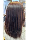 光に透けるツヤ感◎暖色系カラーで叶える上品ヘア
