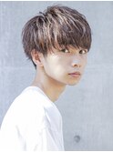 ツーブロック刈り上げショートマッシュニュアンスパーマ