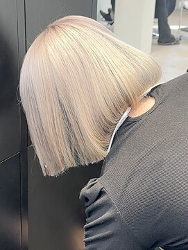 ラック 表参道(LUCK) ハイトーンボブ/ミルクティーブロンド/ホワイトブロンド