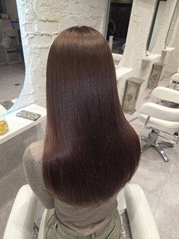 ラシック(Rachic)の写真/悩ましい髪のゴワつき、広がりも抑制。ダメージを芯から修復する髪質改善トリートメントが大人気！