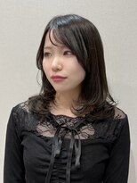 リヴナ(Livna)&nbsp;鎖骨ラインのミディアムレイヤー◎