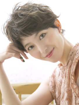 ロンド レグリーズ 立川(Lond leglise) 【Lond leglise】短めバングのおしゃれショートレイヤー