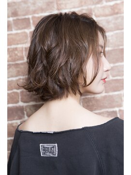 ミエル ヘア 新宿(miel hair) 〈mielhair新宿〉愛されゆるふわボブ