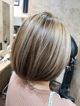 アンフィ 新杉田(Anphi) Highlight Bob Inner Blue.