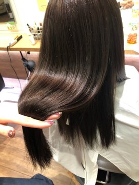 ブリング バイ スノードロップ 吉祥寺(BRING by Snowdrop) ウルフ/マチルダボブ/ピンクベージュ/インナーグレージュ/吉祥寺