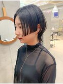 ウルフカット、ハンサムウルフ、センターパートコスメストレート