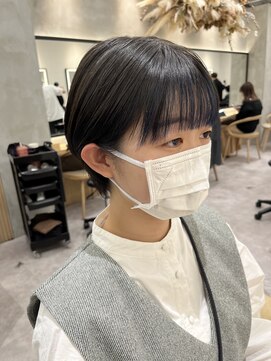 ロンドプロフィール 浦和(Lond profil) 中川陽南子【前髪インナーブルーグレージュブラックミニショート