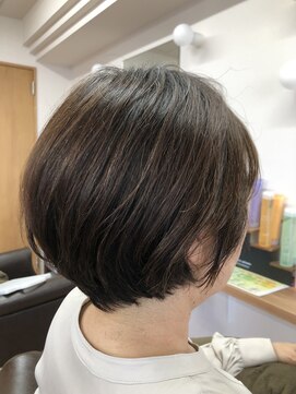 エクセル(excel) 前下がりショートボブ