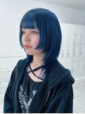 ブルー＆ブラックのミディアムレイヤー