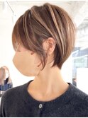 ハイライトカラーミルクティーベージュレイヤーカット