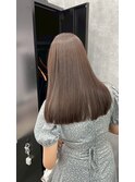 くすみグレージュ