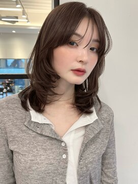 ローネス(LONESS) ふわふわミディアムレイヤーカットとチョコレートブラウン◎