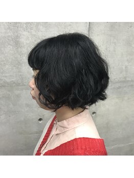 テトラ TETRAの写真/クセ毛のうねりの見極めと1人1人の骨格に合わせてTETRA独自の立体ブロックカットを提案☆