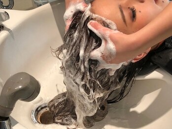 ディーエイチハルクローバー(Dh-HAL clover)の写真/思わずウトウト…オーガニックSPA「AVEDA」トラブル改善「milbon」大人女性の髪と心に綺麗をチャージ♪