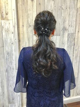 ヘアースペース ムーン(Hair Space MOON) お祝い事での大人のヘアーセット。着付けも早朝から取り掛かりOK