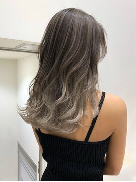 トルネード(TORNADO) オンブレハイライトバレイヤージュ