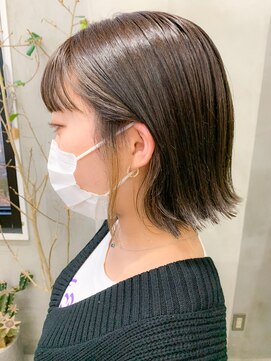 テトヘアー(teto hair) 切りっぱなしボブ、インナーカラー 、ワイドバング、外ハネ