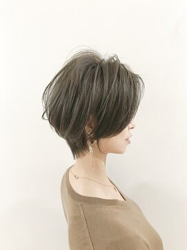 アイズ(I's) 横顔美人ショート×ハイライト