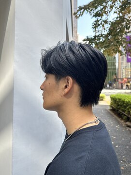 ロイド(Royd.) メンズカットシースルーセンターパート黒髪刈り上げツーブロック