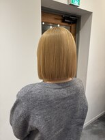 リリアーナ(LILIANA)&nbsp;ブリーチ ダブルカラー ハイトーンカラー ボブ ミニボブ 池袋