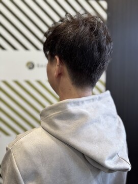 バーバーバー 千葉(BARBER-BAR) ツーブロック【千葉駅徒歩3分】