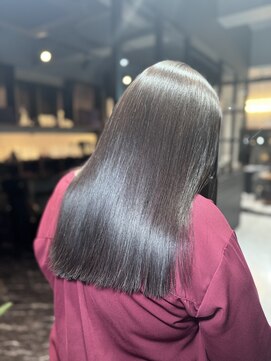 ルアナ トウキョウ(Luana TOKYO) [町田/髪質改善/縮毛矯正/白髪染め/白髪ぼかし/脱白髪染め]