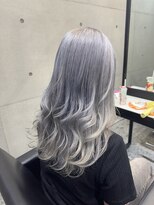 パヌポン(PANUPON)&nbsp;シルバーグレージュバレイヤージュハイライトケアブリーチ