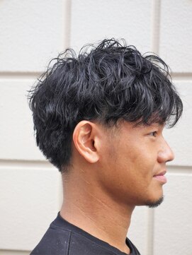 カプリス (CaPris) ゆるめツイストスパイラルパーマ