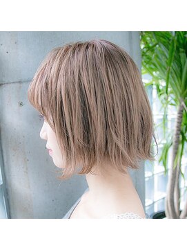 ルティア 池袋(Lutia) ハイトーン外ハネベージュ！