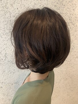 ダマーニ 表参道(DAMANI) 毛先パーマでナチュラルくせ毛風フェミニンボブ