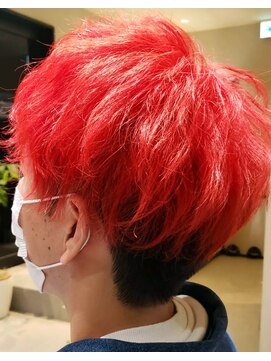 フルショウ 小牧(FURUSHO) ツーブロック刈り上げマッシュレッド