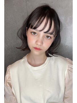 クーエフー(coo et fuu) 10代20代30代40代　シースルーバングの外ハネボブ　藤沢