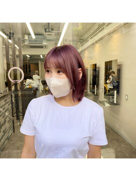 エミーバイモアムー(Emmie byMoremuu) 外ハネピンク